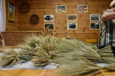 Warsztaty Tworzenia Tradycyjnego Wieńca Dożynkowego II